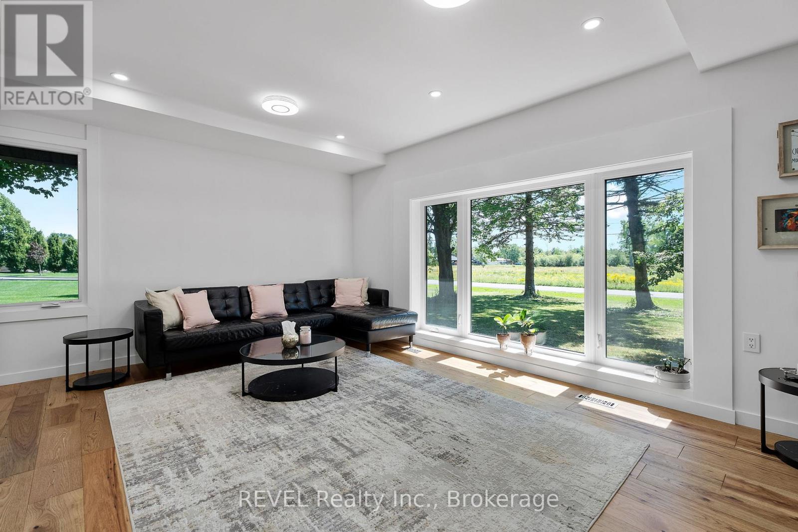 1546 Nigh Road, Fort Erie, Ontario  L2A 5M4 - Photo 9 - X12590922