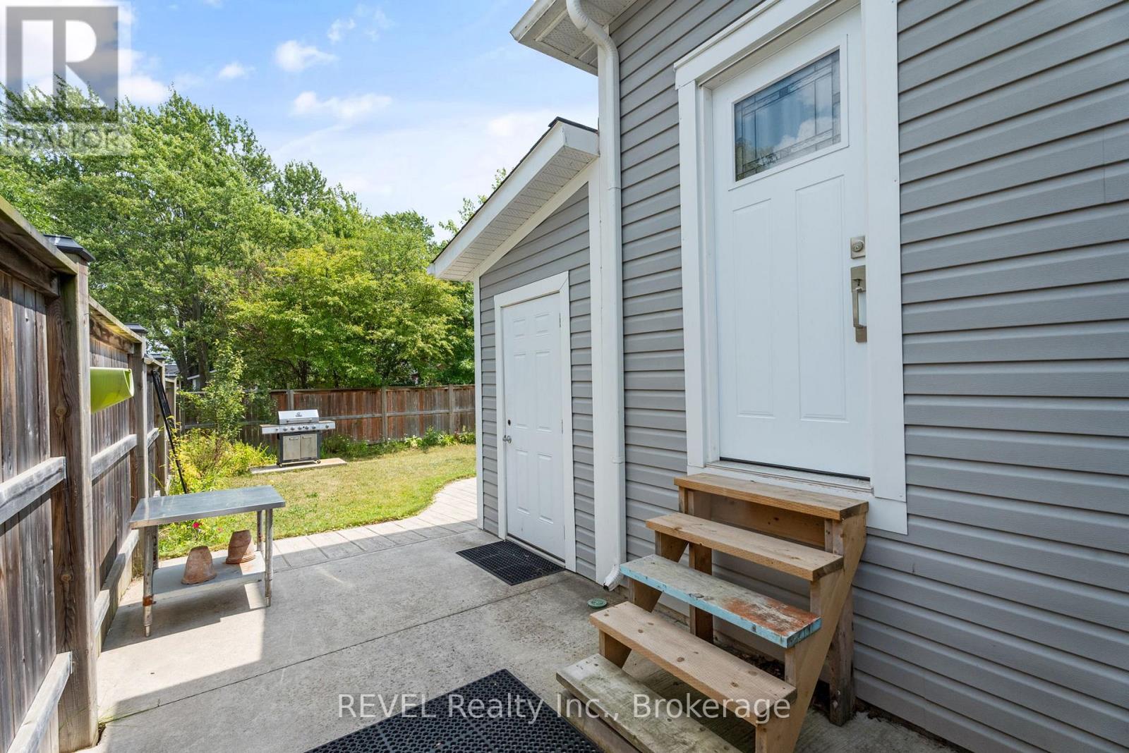 1018 Kerby Street, Fort Erie, Ontario  L2A 0B9 - Photo 35 - X12590934