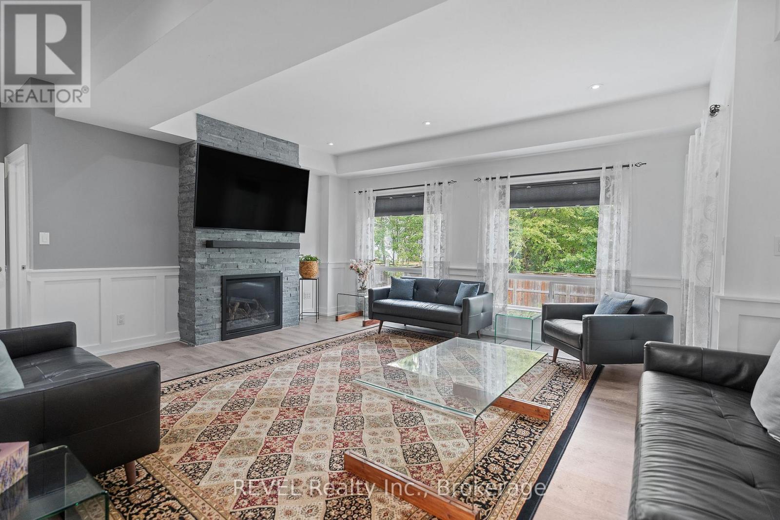 1018 Kerby Street, Fort Erie, Ontario  L2A 0B9 - Photo 4 - X12590934