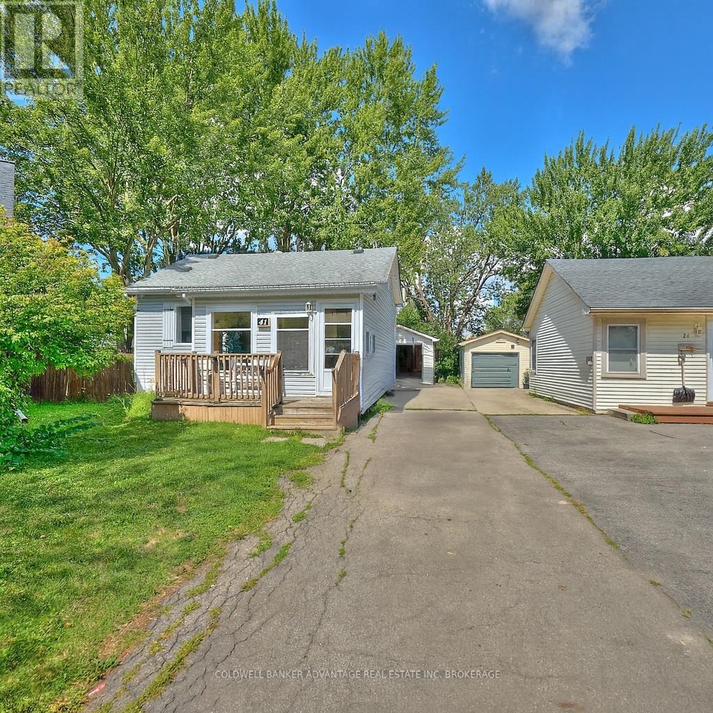 41 Dunkirk Court, Welland, Ontario  L3B 4W1 - Photo 2 - X12591324