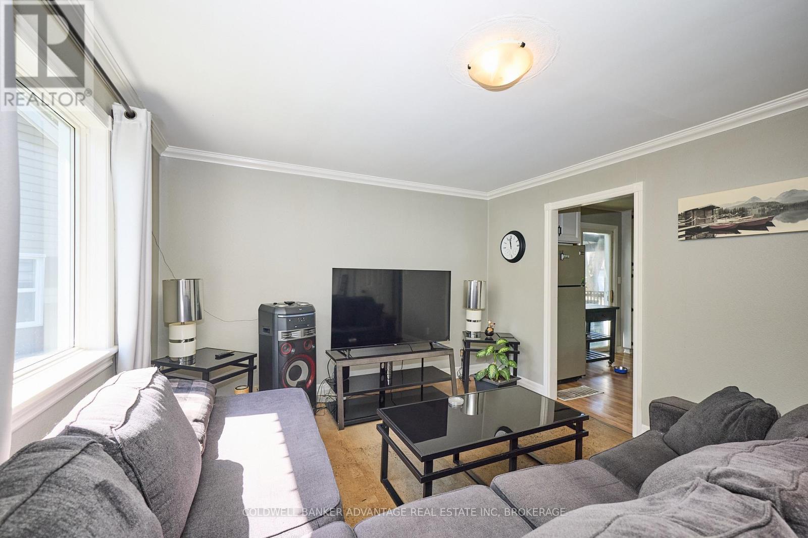 41 Dunkirk Court, Welland, Ontario  L3B 4W1 - Photo 5 - X12591324