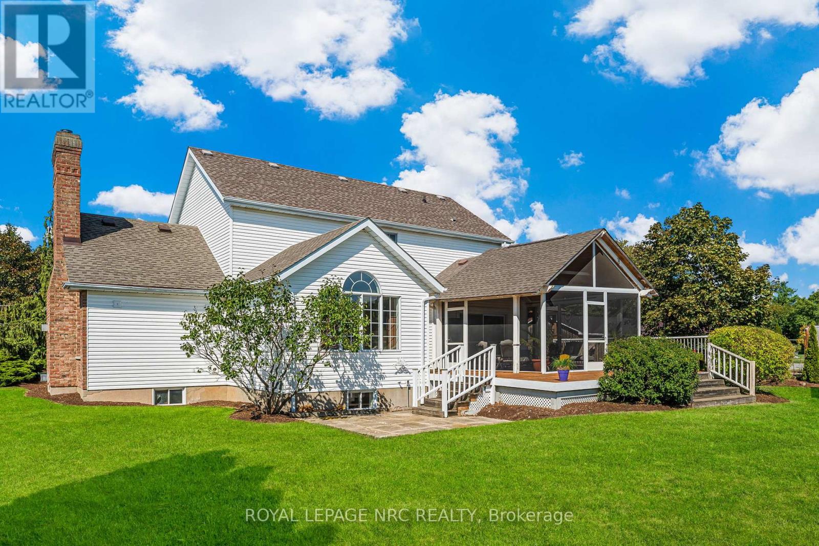 1053 Line 3 Road, Niagara-On-The-Lake, Ontario  L0S 1J0 - Photo 6 - X12591650