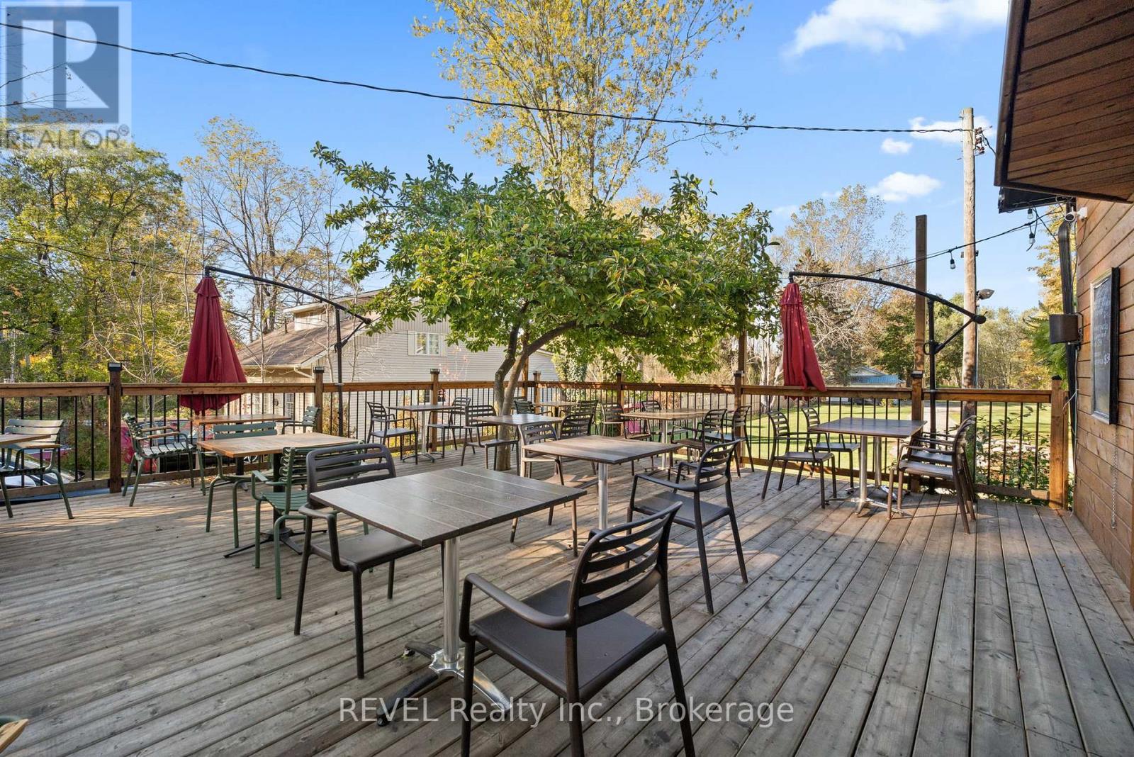 10414 Lakeshore Road, Wainfleet, Ontario  L3K 5V4 - Photo 14 - X12593080