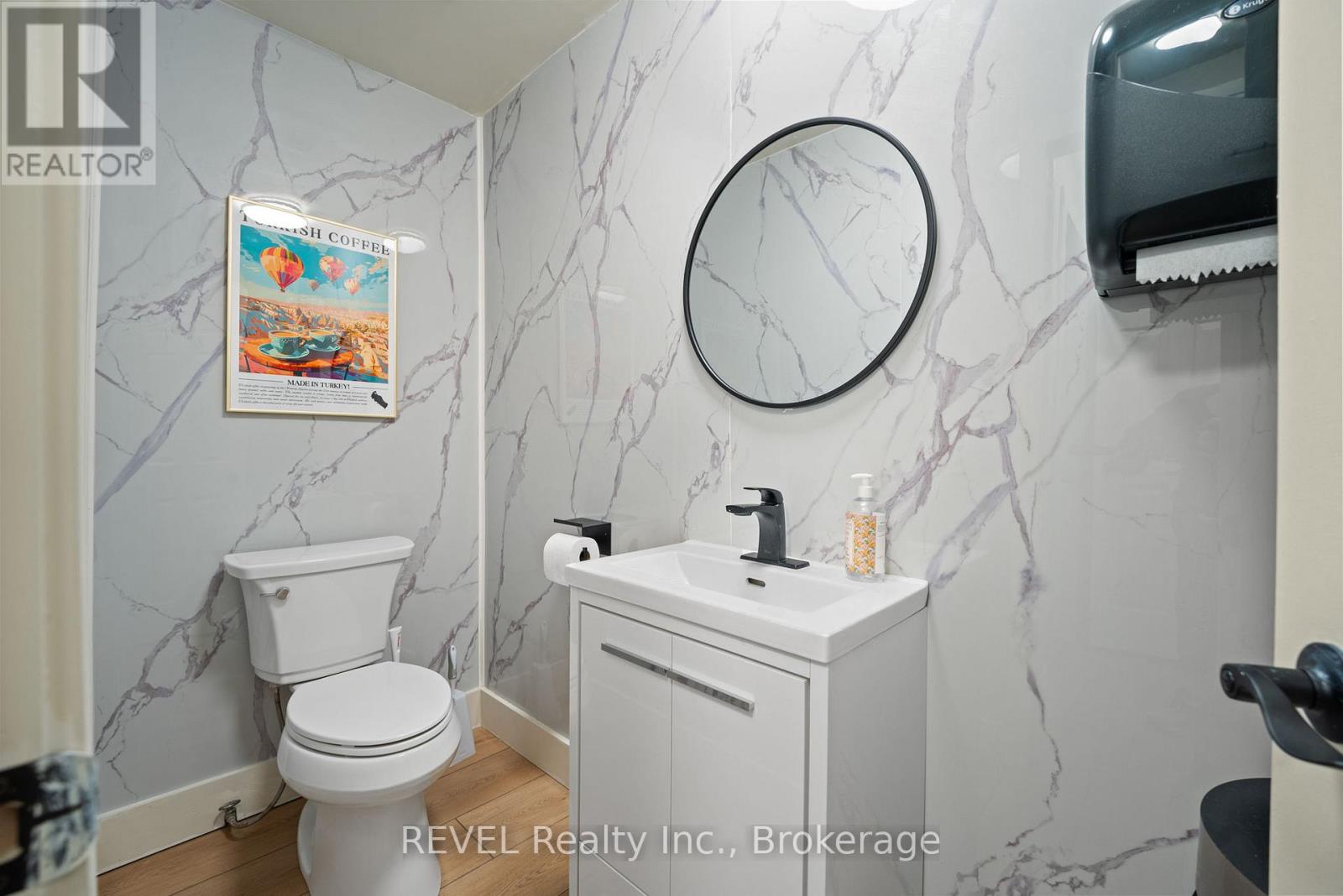 10414 Lakeshore Road, Wainfleet, Ontario  L3K 5V4 - Photo 17 - X12593080