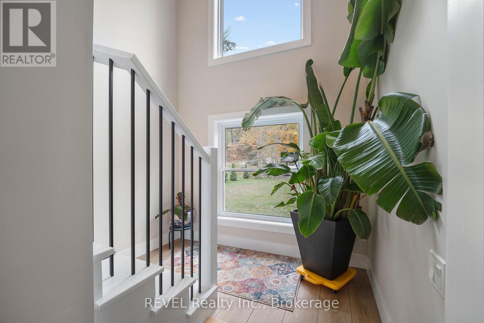 10414 Lakeshore Road, Wainfleet, Ontario  L3K 5V4 - Photo 32 - X12593080