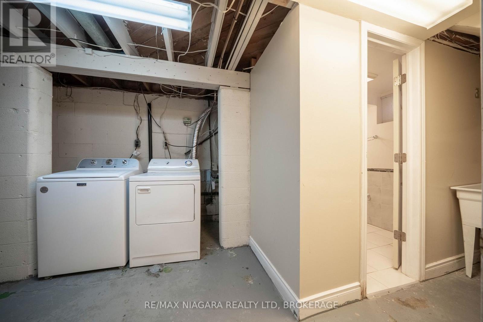 1 East Hampton Road, St. Catharines, Ontario  L2T 3C9 - Photo 24 - X12593550