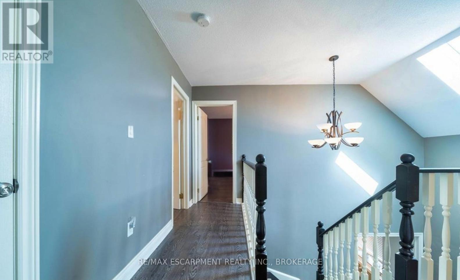 3829 Northwood Drive, Niagara Falls, Ontario  L2H 2Y5 - Photo 8 - X12594948