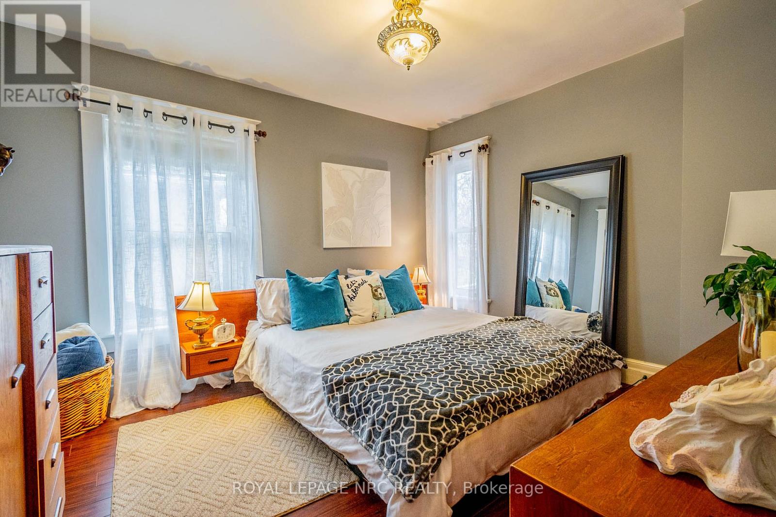 6107 Barker Street, Niagara Falls, Ontario  L2G 1Y5 - Photo 25 - X12594982