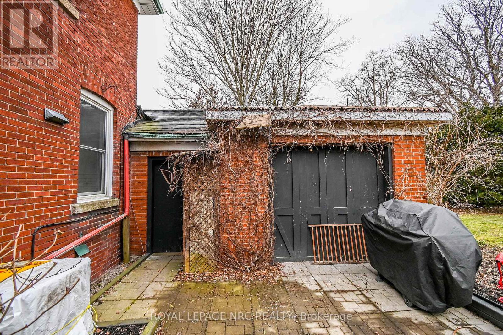 6107 Barker Street, Niagara Falls, Ontario  L2G 1Y5 - Photo 34 - X12594982