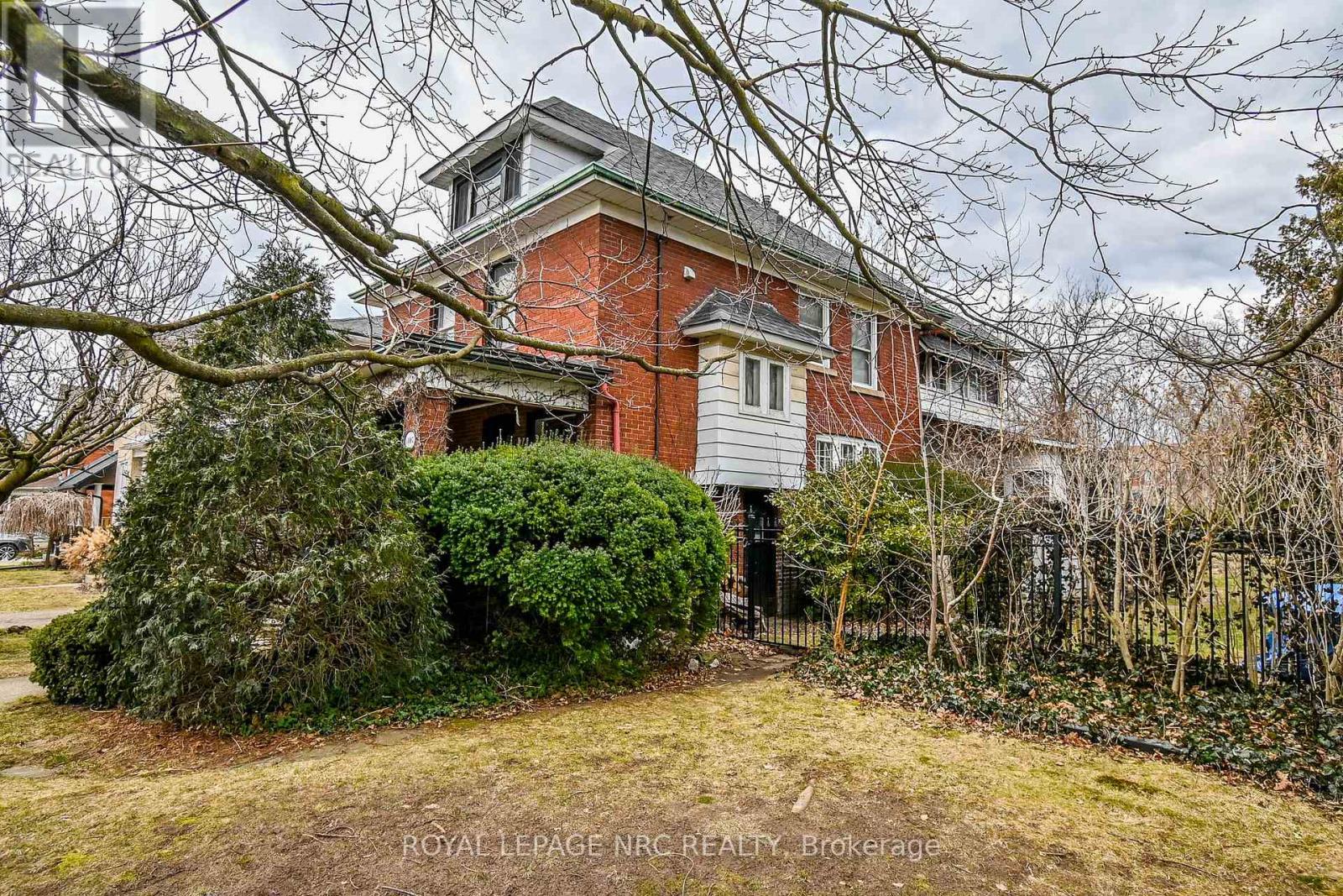 6107 Barker Street, Niagara Falls, Ontario  L2G 1Y5 - Photo 36 - X12594982