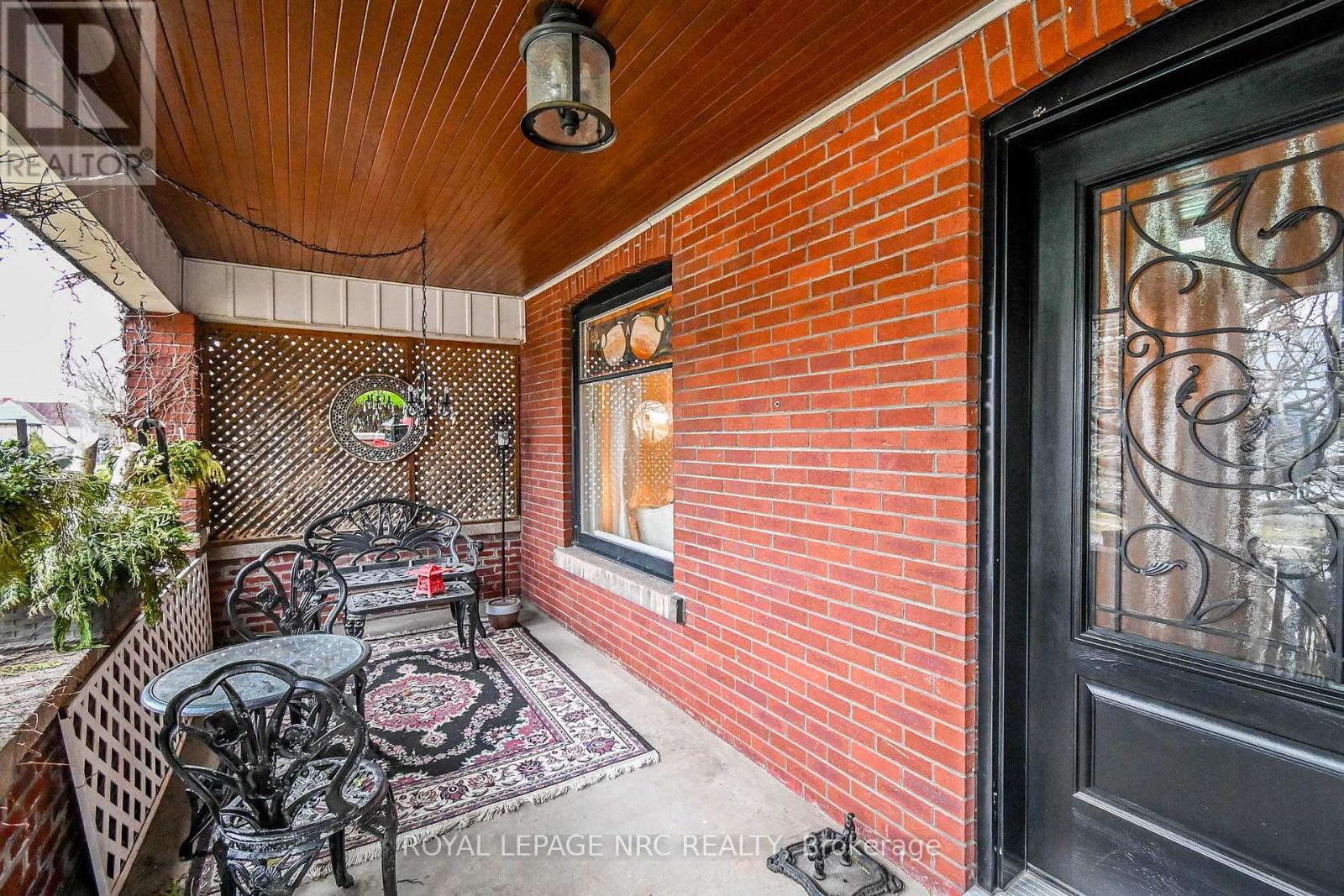 6107 Barker Street, Niagara Falls, Ontario  L2G 1Y5 - Photo 5 - X12594982