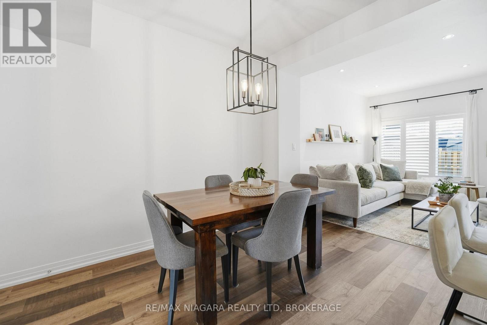 4004 Crown Street, Lincoln, Ontario  L3J 0S6 - Photo 5 - X12595642