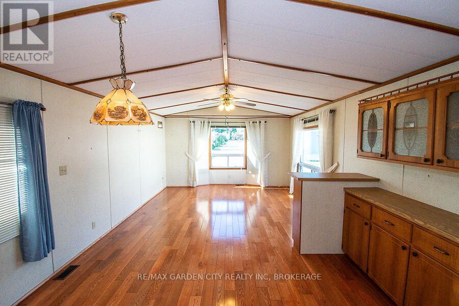 4585 Rachael Lane, Lincoln, Ontario  L3J 0W1 - Photo 10 - X12595828