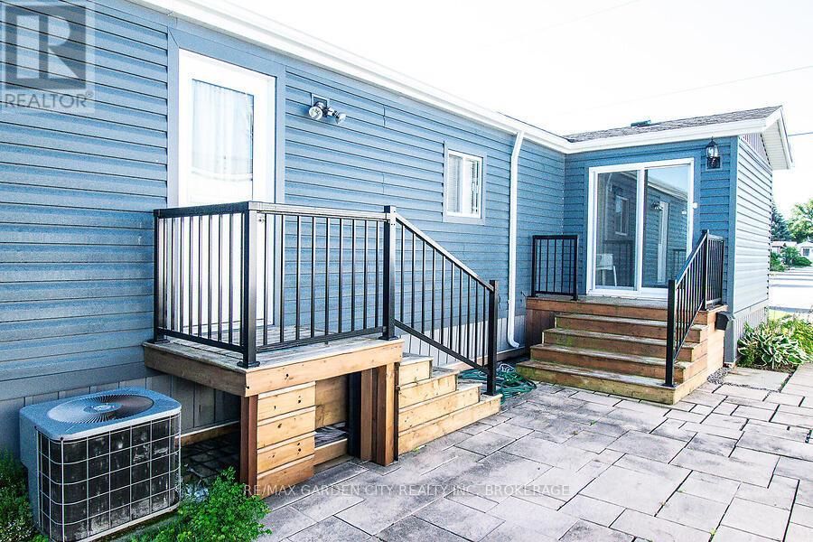 4585 Rachael Lane, Lincoln, Ontario  L3J 0W1 - Photo 5 - X12595828