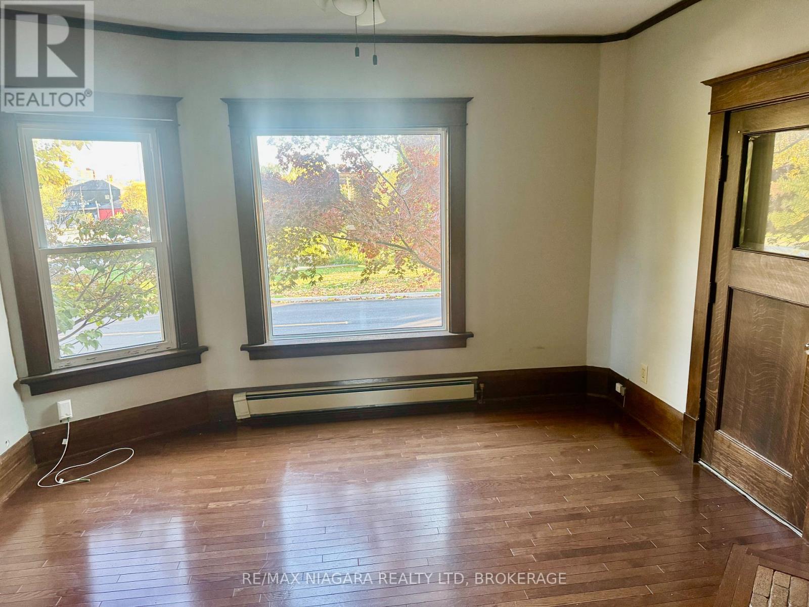 Main Floor - 101 Niagara Street, Welland, Ontario  L3C 1J4 - Photo 10 - X12596560