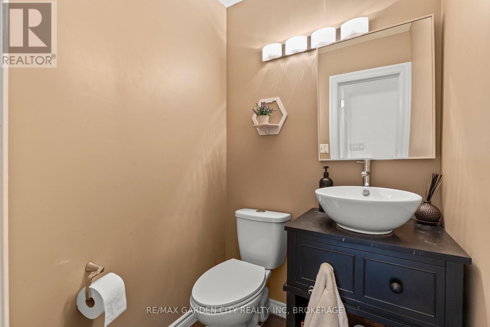 46 Adelene Crescent, St. Catharines, Ontario  L2T 3C8 - Photo 13 - X12597236