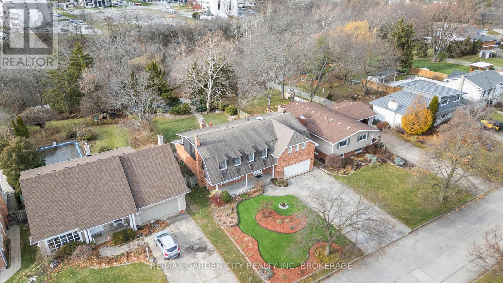 46 Adelene Crescent, St. Catharines, Ontario  L2T 3C8 - Photo 3 - X12597236