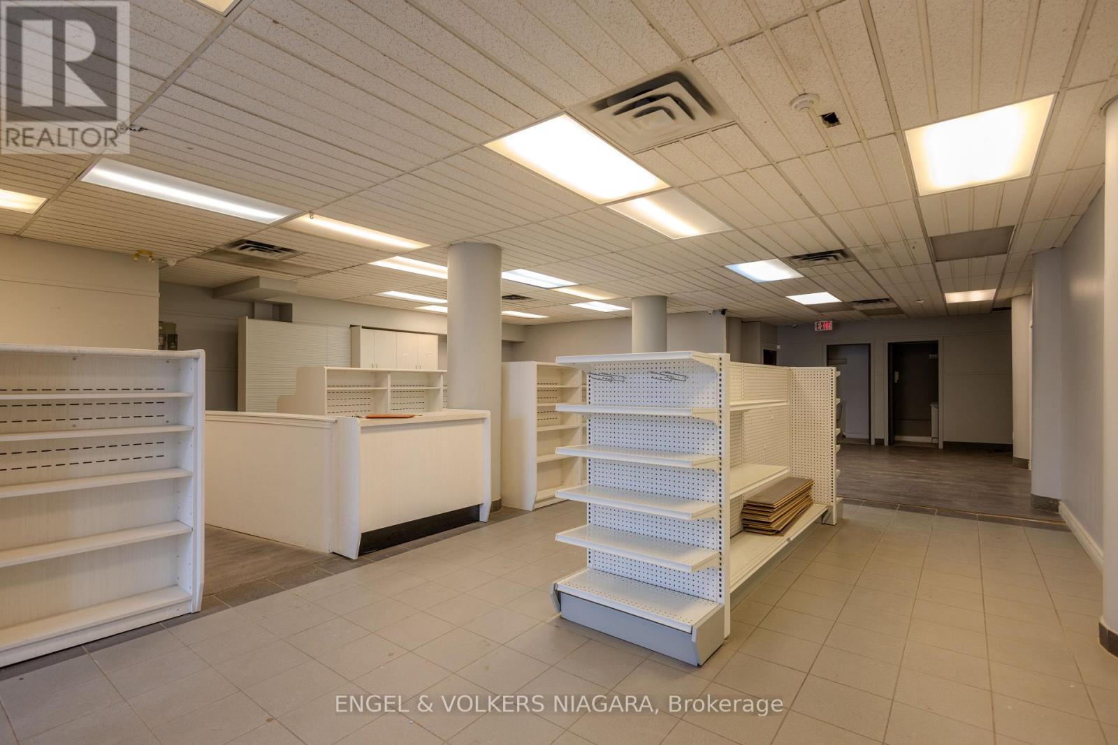 4796 Victoria Avenue, Niagara Falls, Ontario  L2E 4C3 - Photo 17 - X12597980
