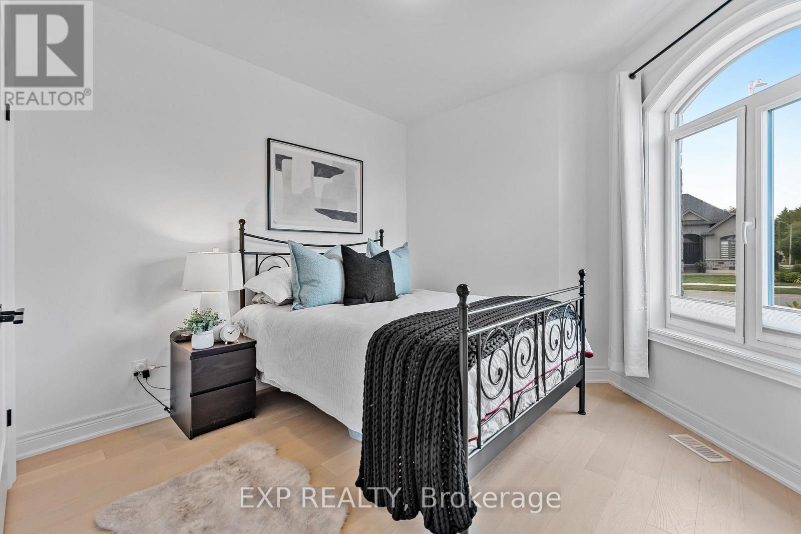 4242 Village Creek Drive, Fort Erie, Ontario  L0S 1S0 - Photo 25 - X12598300