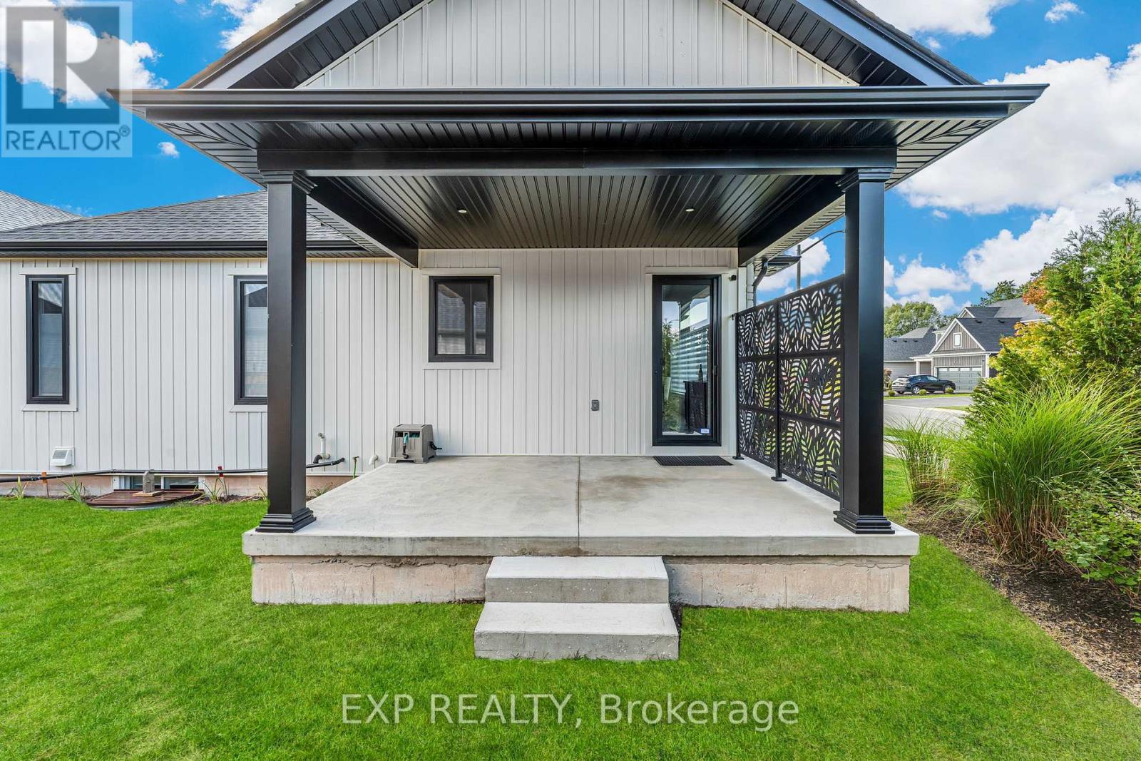 4242 Village Creek Drive, Fort Erie, Ontario  L0S 1S0 - Photo 37 - X12598300