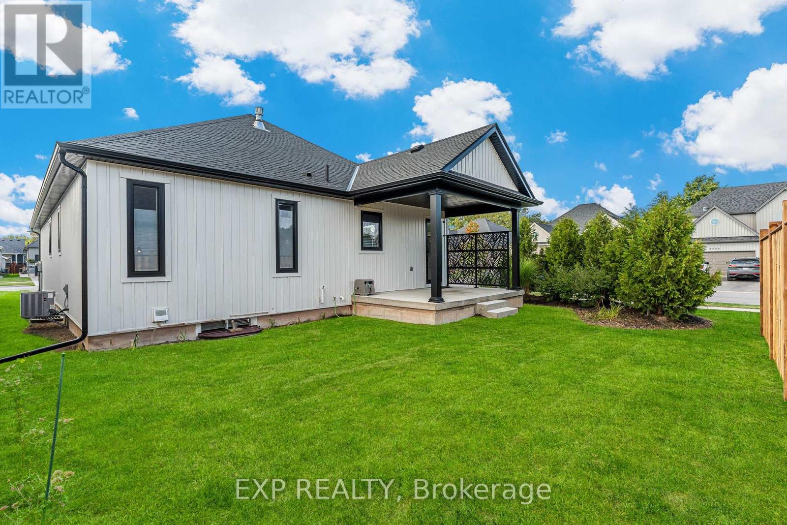 4242 Village Creek Drive, Fort Erie, Ontario  L0S 1S0 - Photo 41 - X12598300