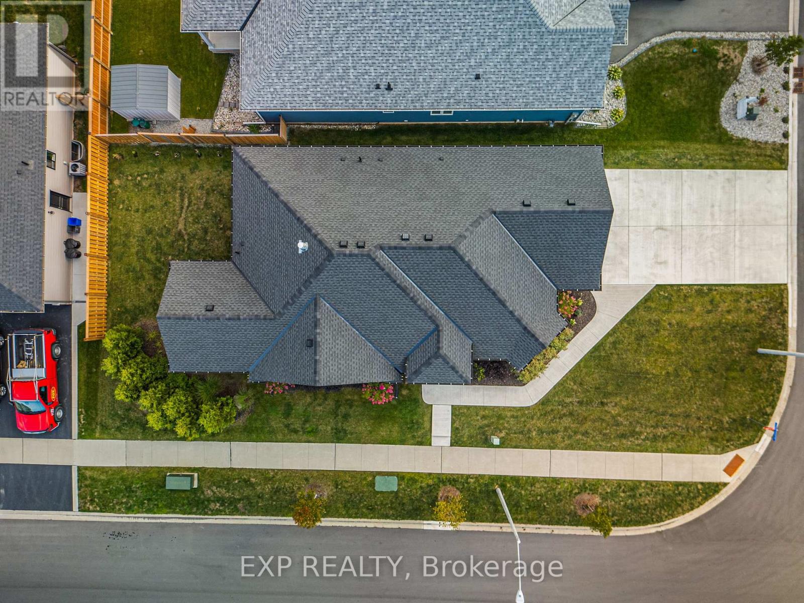 4242 Village Creek Drive, Fort Erie, Ontario  L0S 1S0 - Photo 44 - X12598300