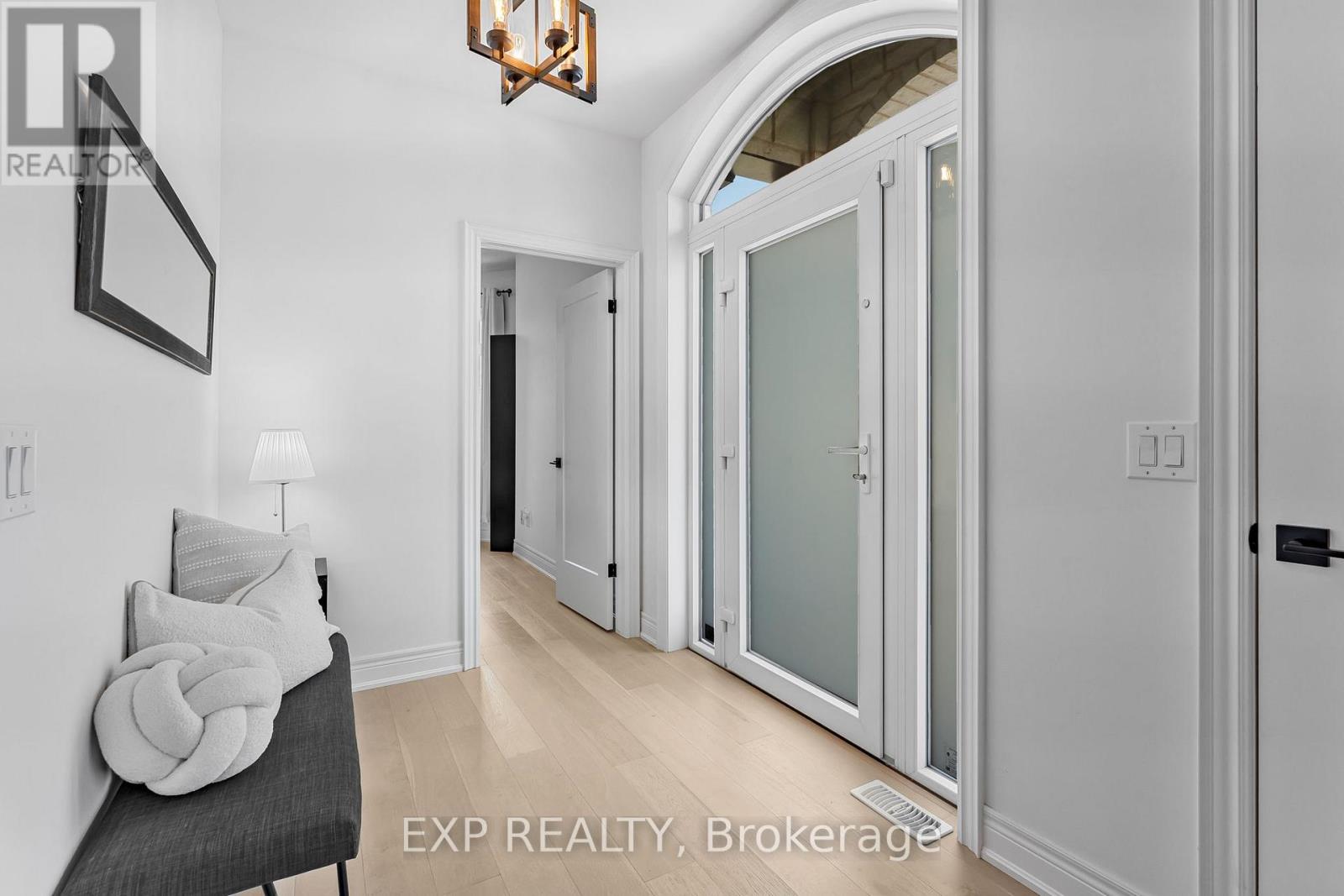 4242 Village Creek Drive, Fort Erie, Ontario  L0S 1S0 - Photo 7 - X12598300