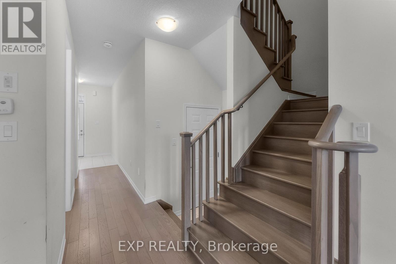 15 - 8273 Tulip Tree Drive, Niagara Falls, Ontario  L2H 3S8 - Photo 2 - X12598308