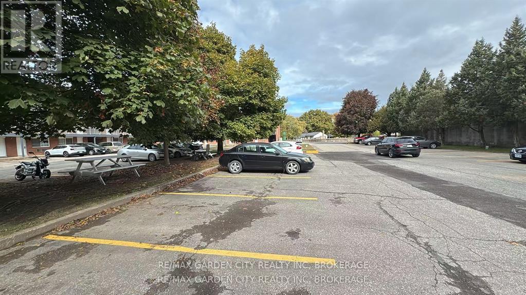 Commercial Unit - 7737 Lundy's Lane, Niagara Falls, Ontario  L2H 1H3 - Photo 18 - X12598578