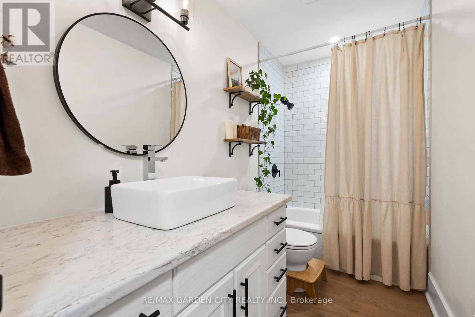 12 Nello Street, St. Catharines, Ontario  L2N 1G6 - Photo 20 - X12598858