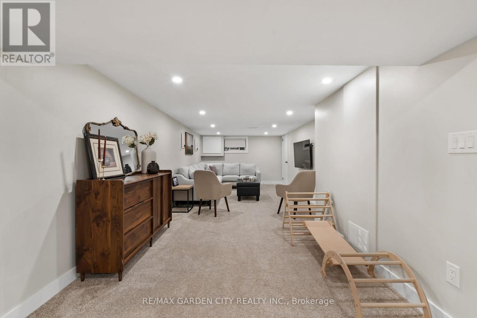 12 Nello Street, St. Catharines, Ontario  L2N 1G6 - Photo 25 - X12598858