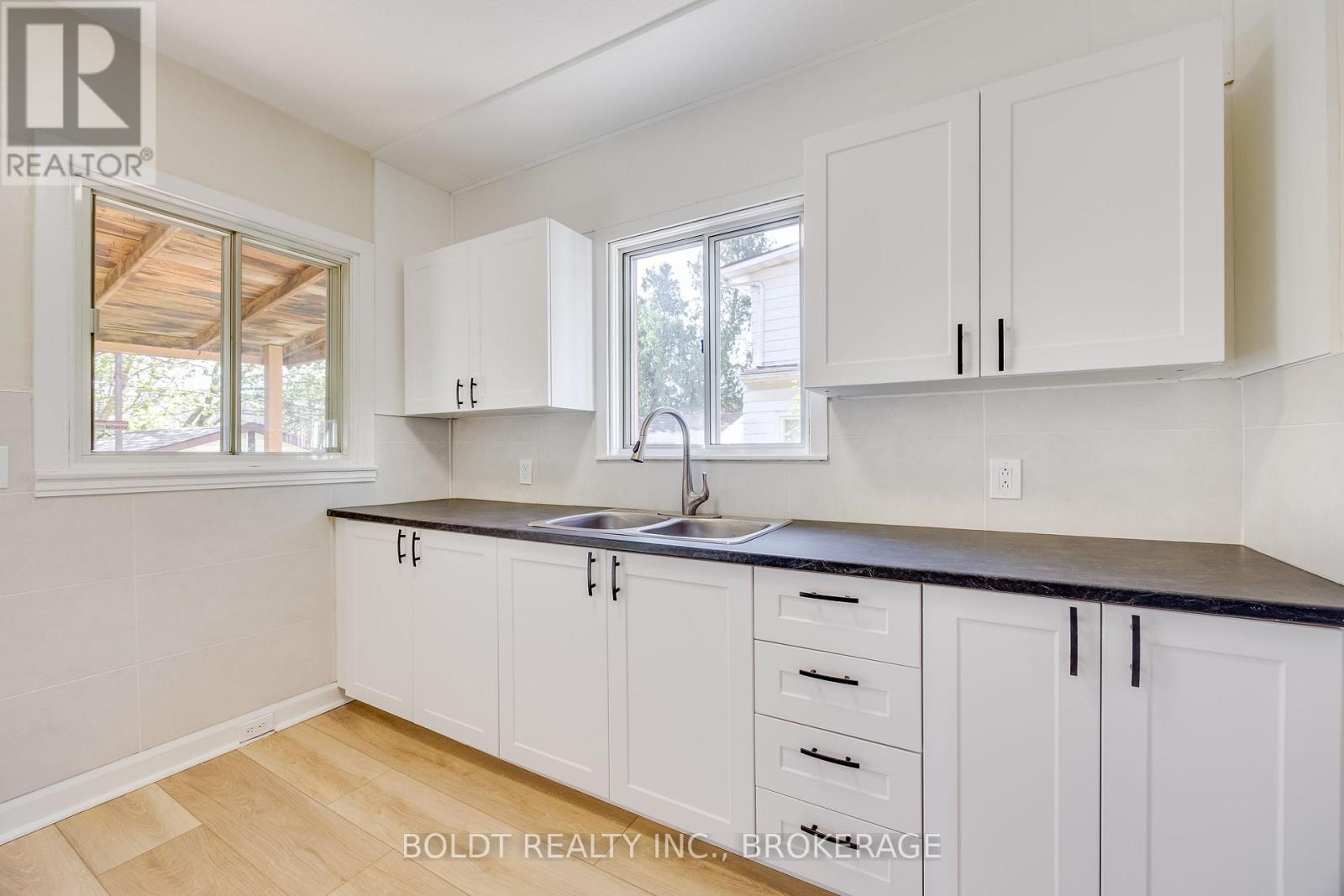 8 Chelsea Street, St. Catharines, Ontario  L2P 3B8 - Photo 13 - X12598960