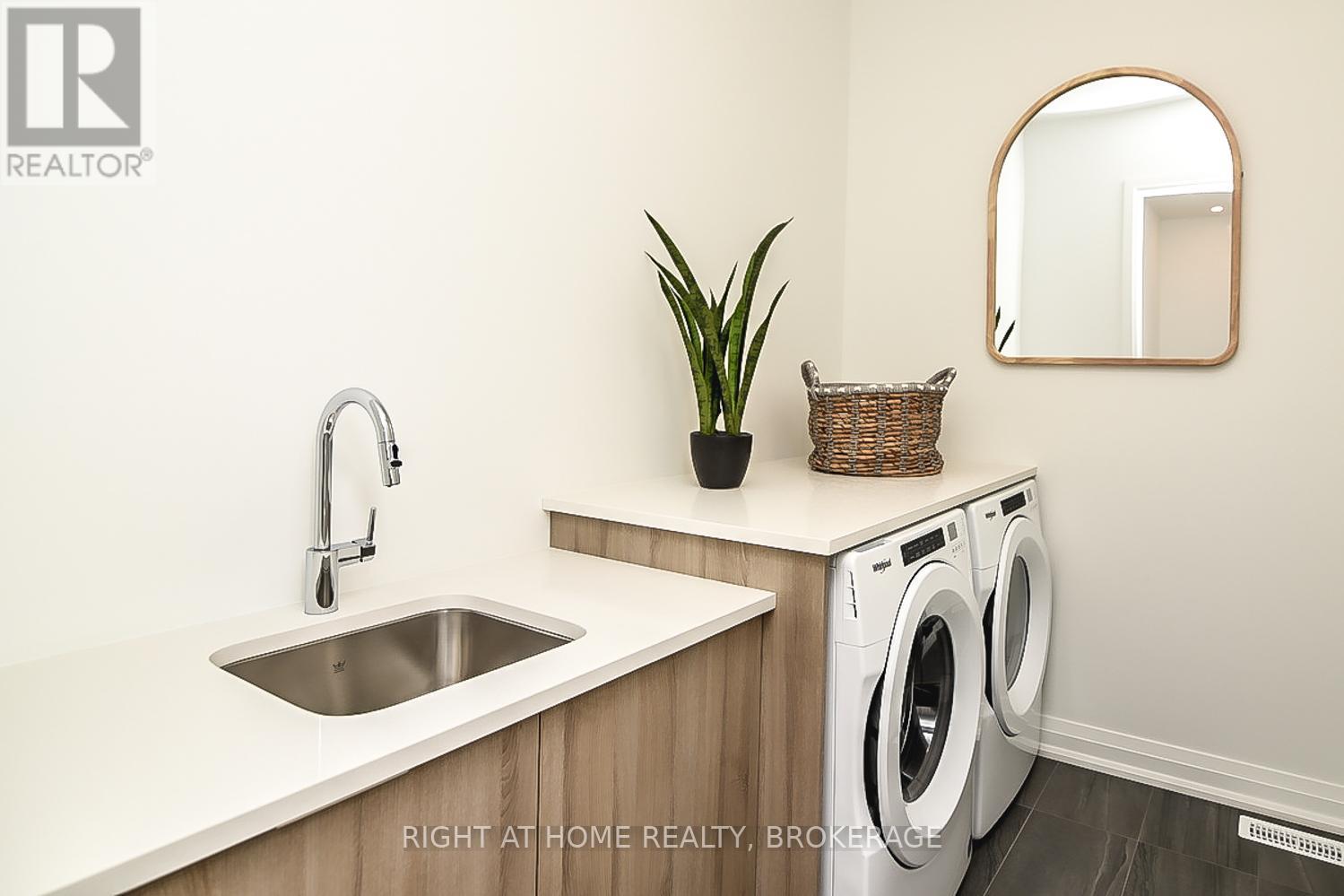 7 - 3318 Weinbrenner Road, Niagara Falls, Ontario  L2G 3S2 - Photo 14 - X12599006