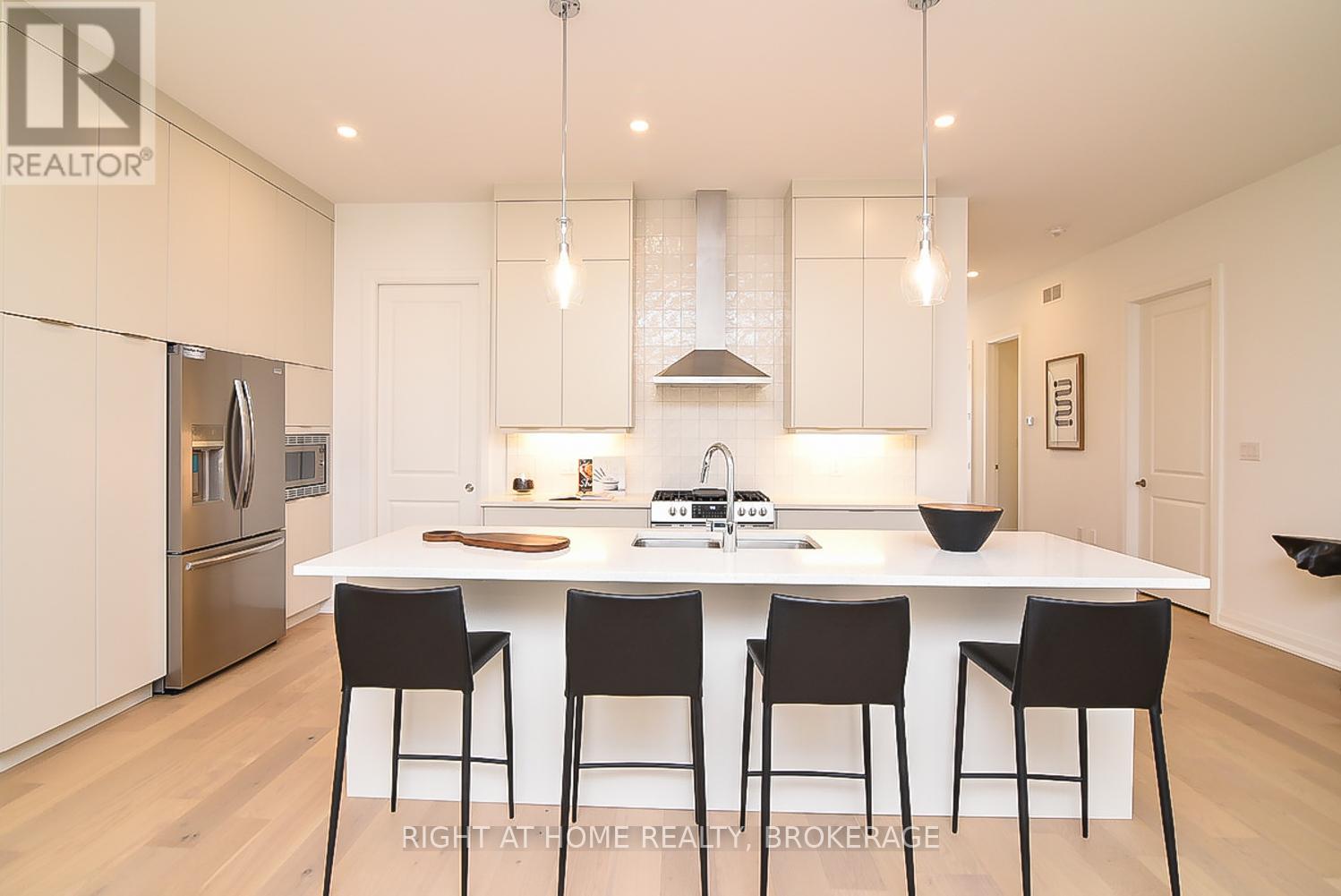 7 - 3318 Weinbrenner Road, Niagara Falls, Ontario  L2G 3S2 - Photo 8 - X12599006