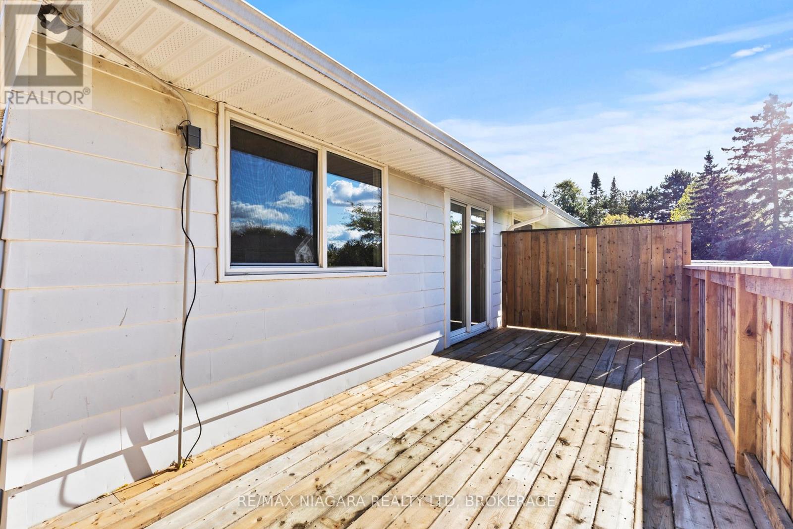 35 Lafayette Drive, St. Catharines, Ontario  L2N 6C1 - Photo 27 - X12599148