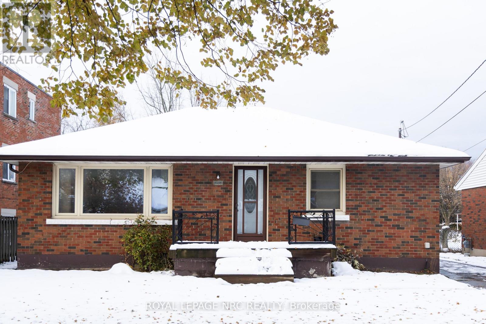 5905 Valley Way, Niagara Falls, Ontario  L2E 1X9 - Photo 17 - X12599228