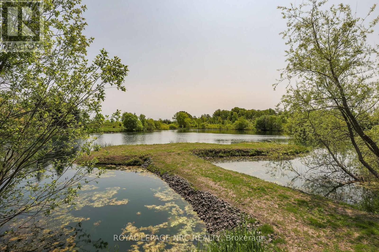 2021 Victoria Avenue, Pelham, Ontario  L0S 1C0 - Photo 14 - X12599358