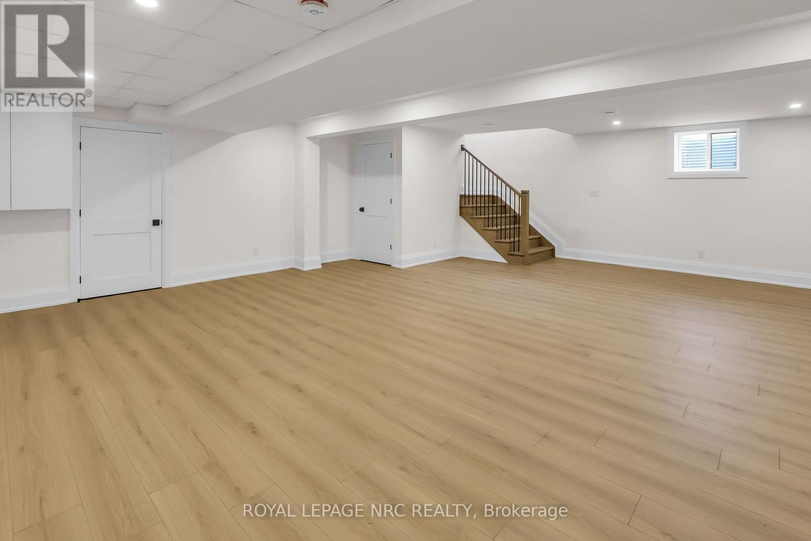 2021 Victoria Avenue, Pelham, Ontario  L0S 1C0 - Photo 34 - X12599358