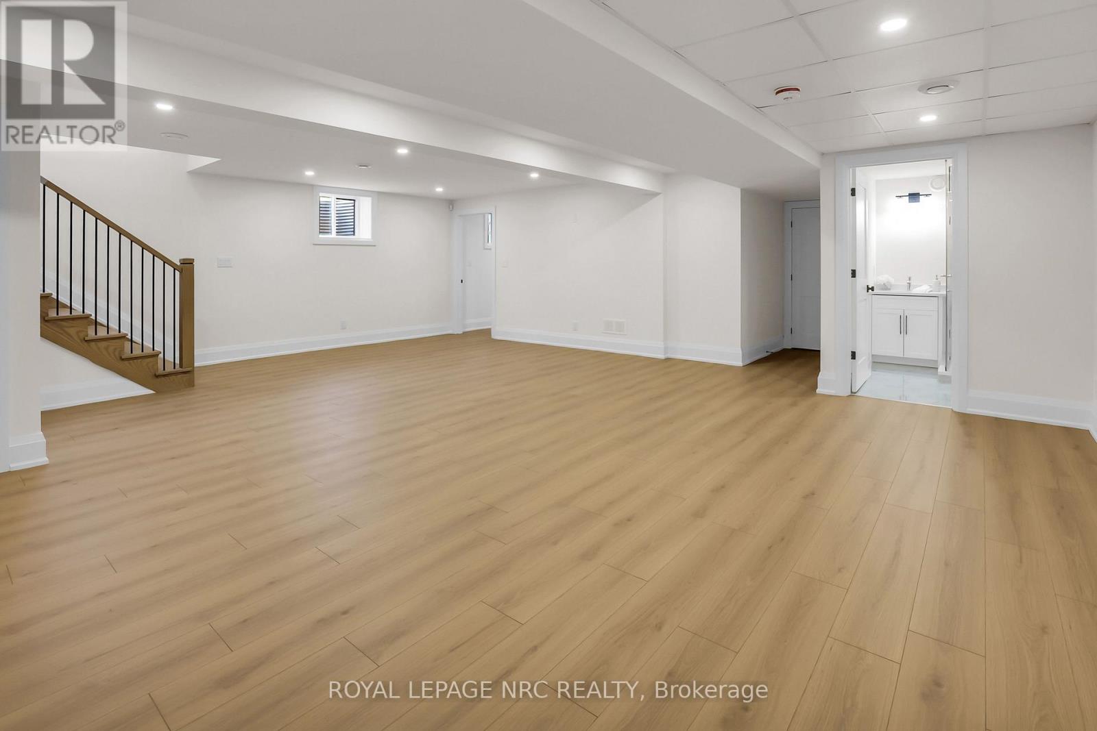 2021 Victoria Avenue, Pelham, Ontario  L0S 1C0 - Photo 35 - X12599358