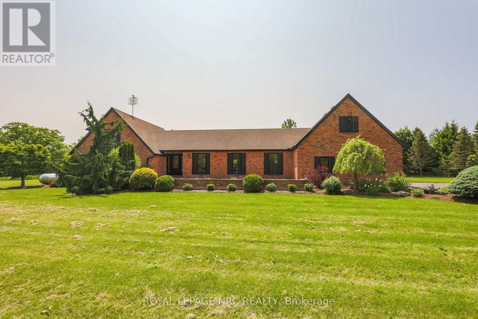 2021 Victoria Avenue, Pelham, Ontario  L0S 1C0 - Photo 5 - X12599358