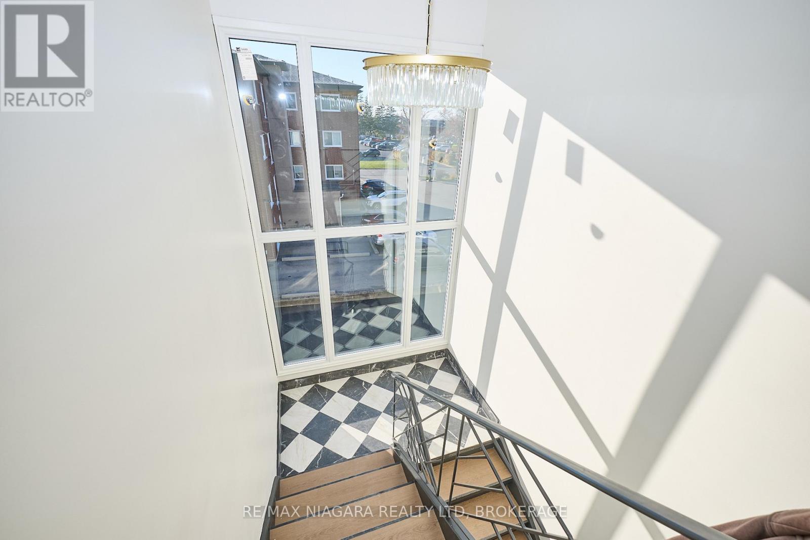 Unit 3 - 141 Plymouth Road, Welland, Ontario  L3B 3C8 - Photo 5 - X12599854