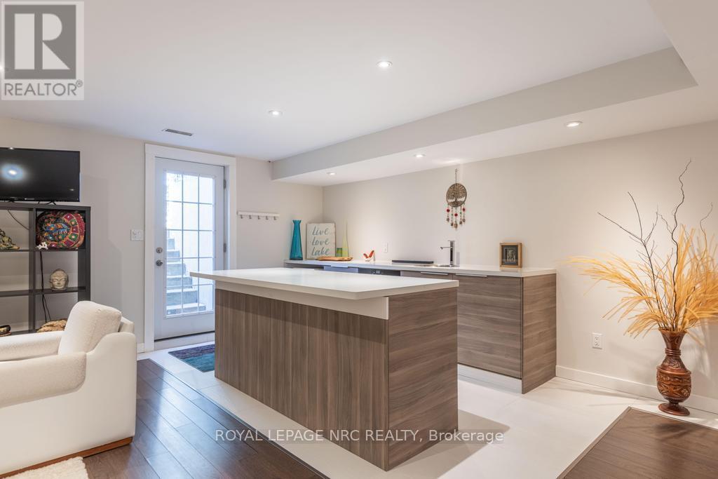 11 Abbey Avenue, St. Catharines, Ontario  L2N 5J5 - Photo 44 - X12601598