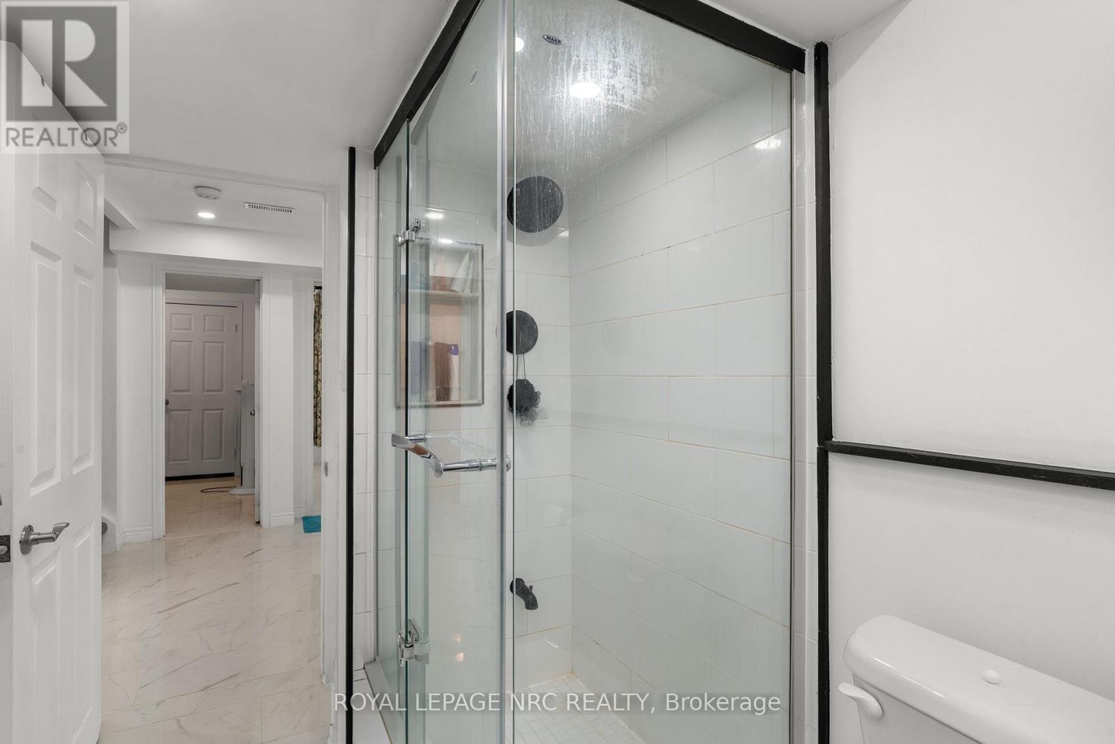 51 Briarsdale Crescent, Welland, Ontario  L3C 6S7 - Photo 38 - X12602118