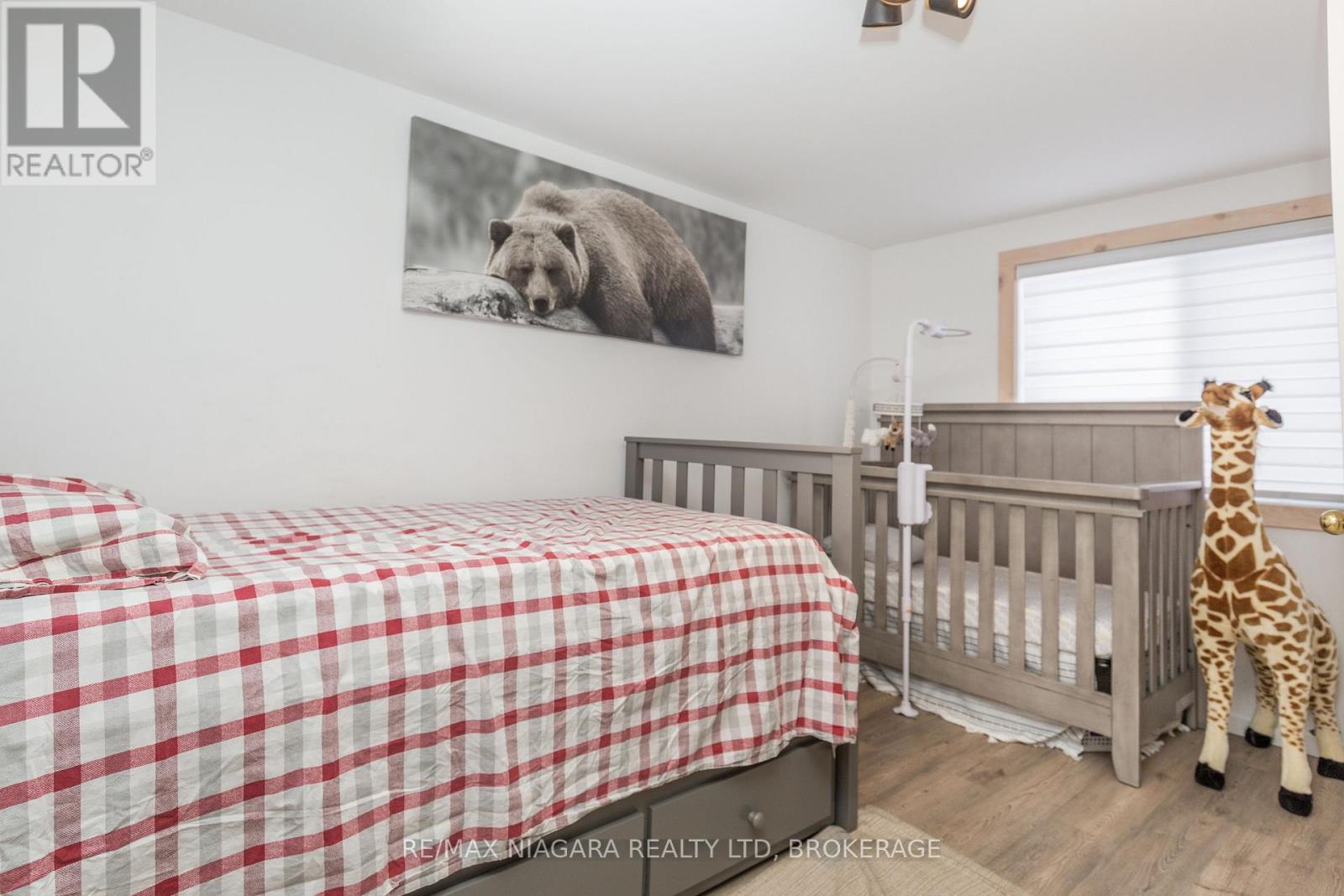 18 Sallows Drive, Tay, Ontario  L0K 2A0 - Photo 22 - S12602522