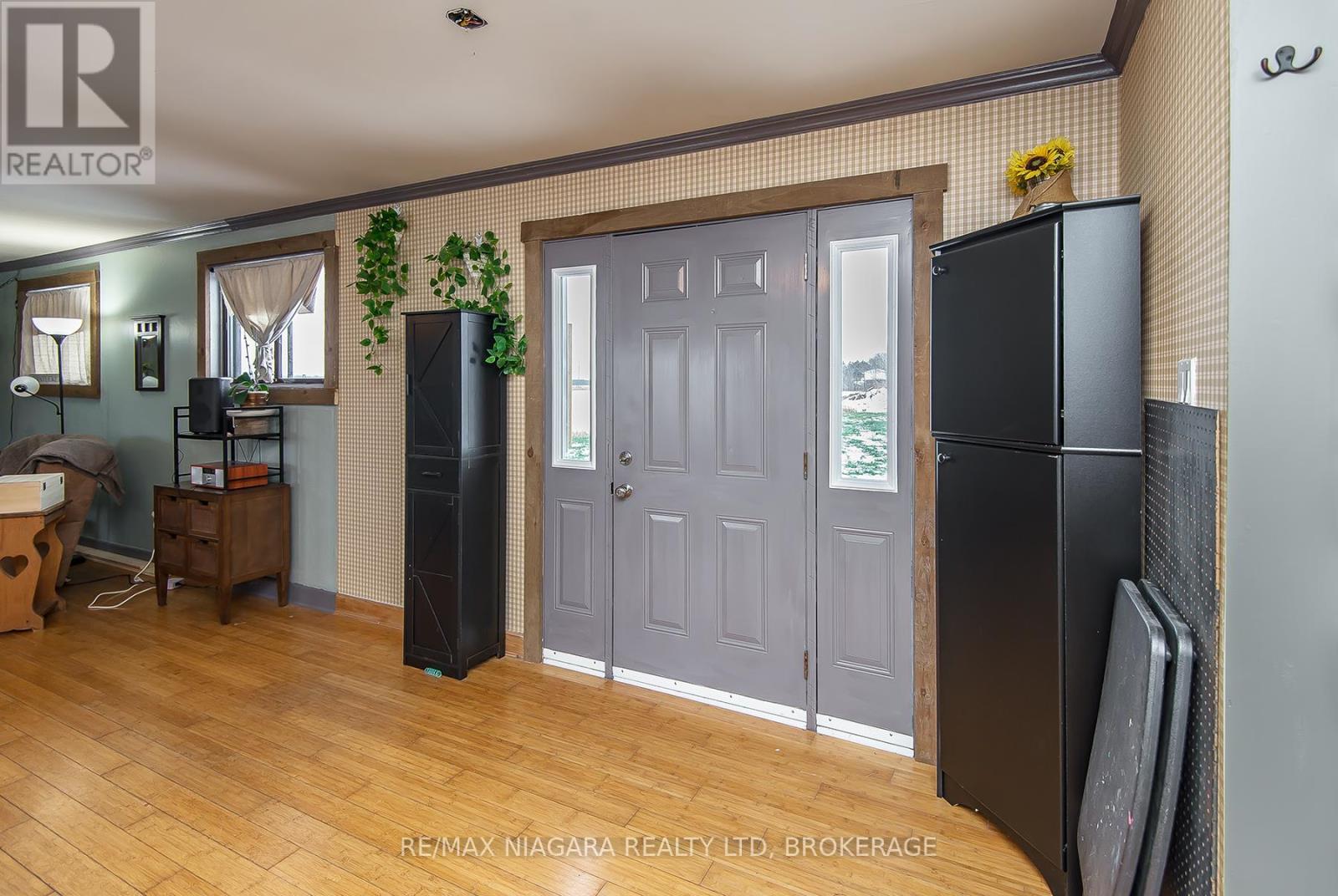 1937 Brookfield Road, Port Colborne, Ontario  L3K 5V3 - Photo 10 - X12603122