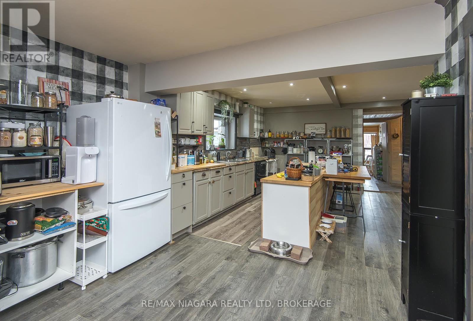 1937 Brookfield Road, Port Colborne, Ontario  L3K 5V3 - Photo 11 - X12603122