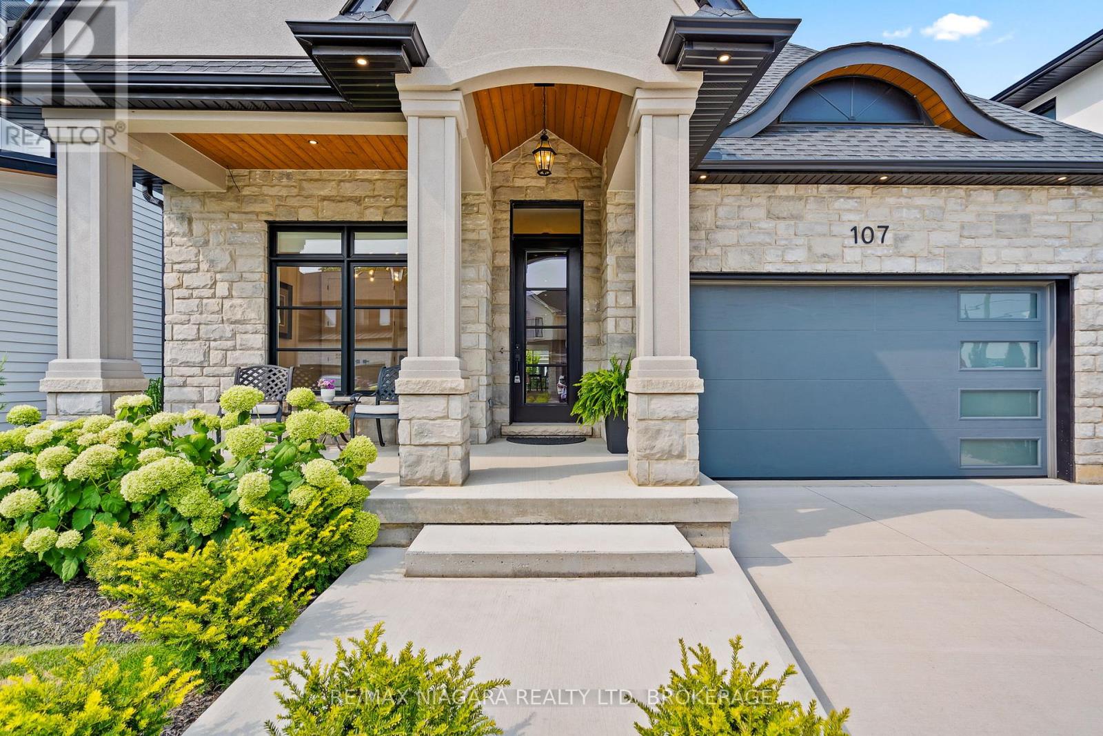 107 Millpond Road, Niagara-On-The-Lake, Ontario  L0S 1J1 - Photo 3 - X12606302