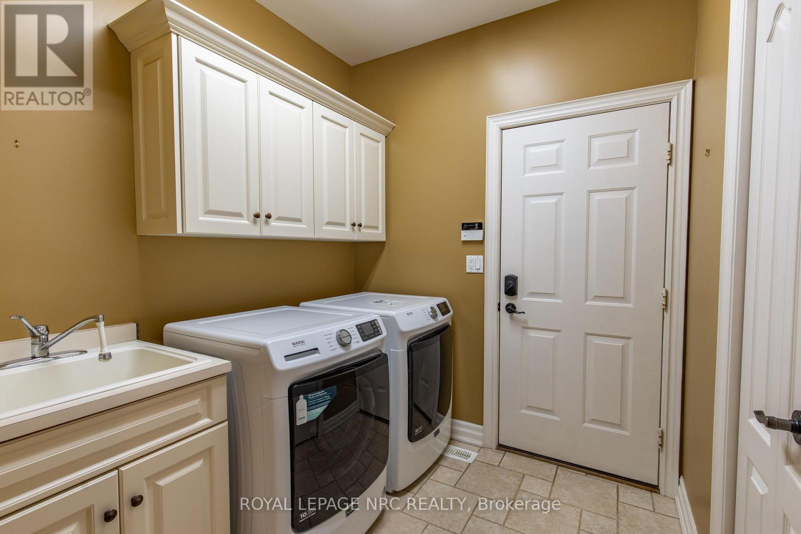 6 Muirfield Trail, Welland, Ontario  L3B 6G7 - Photo 15 - X12606860