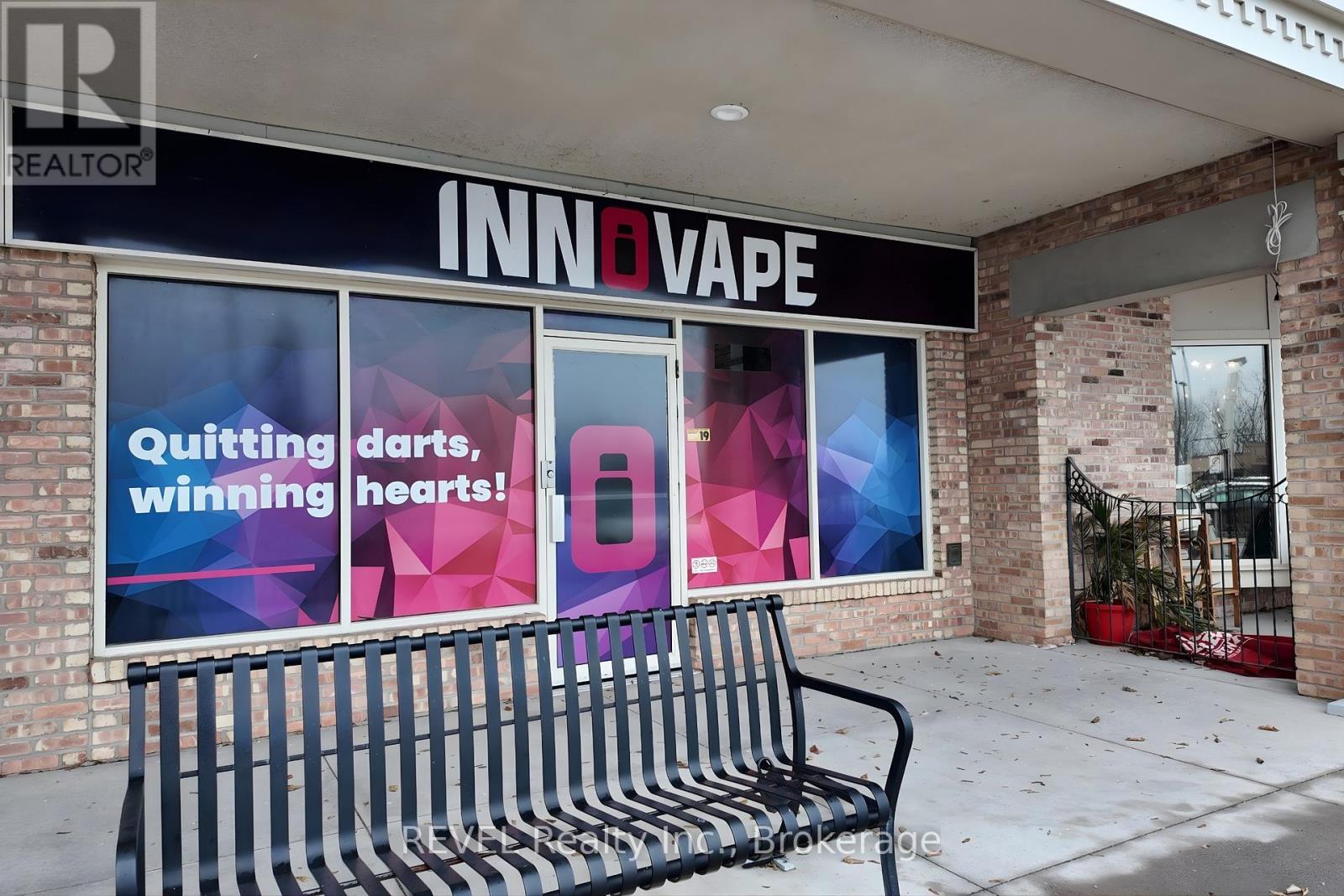 B11 - 211 MARTINDALE ROAD, St. Catharines, Ontario