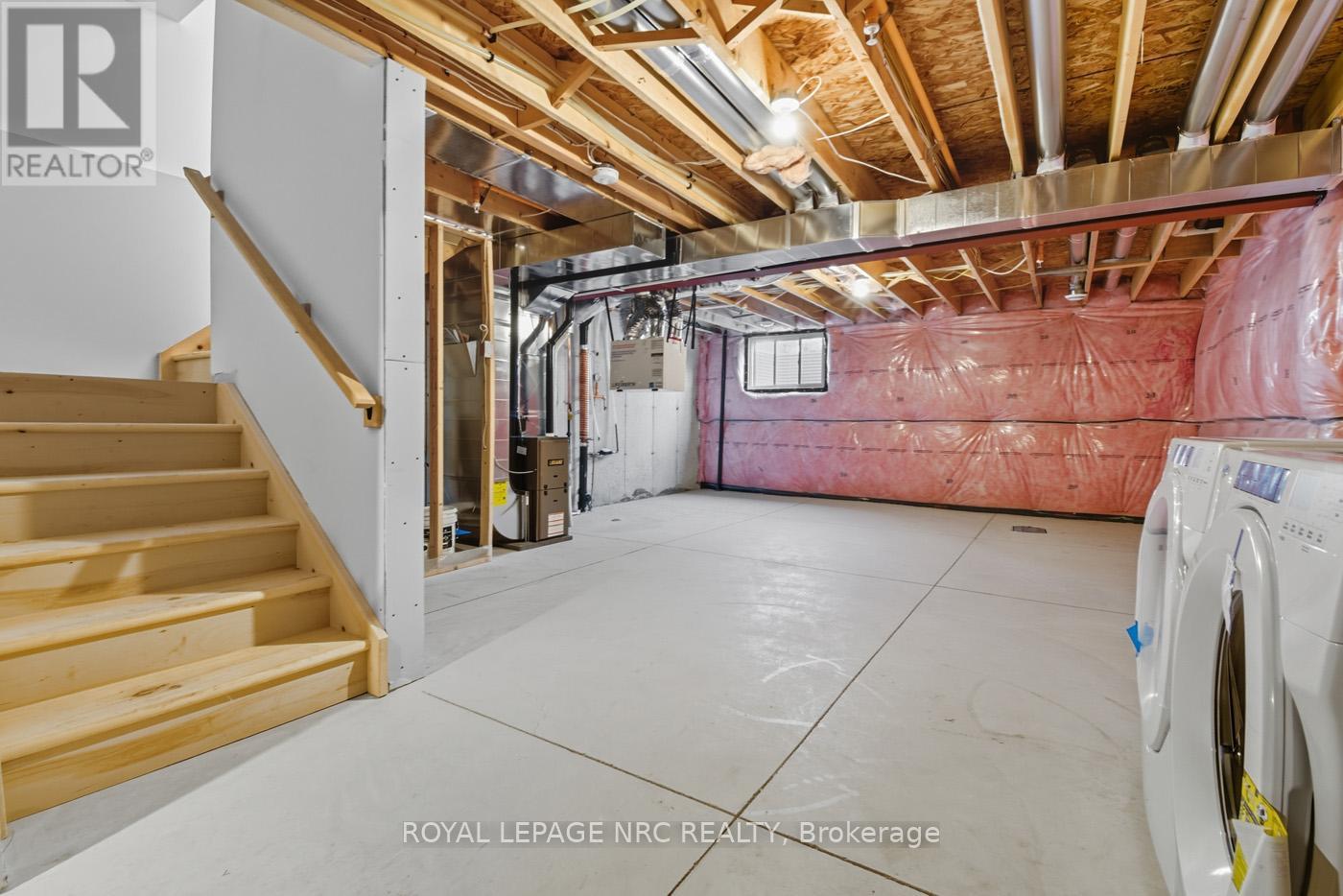 16 - 121a Moffatt Street, St. Catharines, Ontario  L2P 0G4 - Photo 25 - X12608882